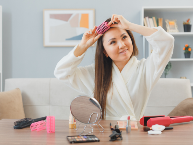 5 Easy Hairstyles for Your First Week at Work